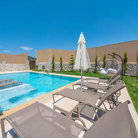 Luxury 4-bed With Private Pool And Jacuzzi * Ovacık