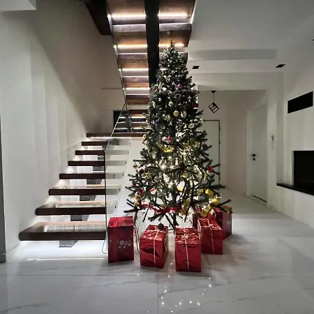 וילה Luxury 4-bed With Private Pool And Jacuzzi