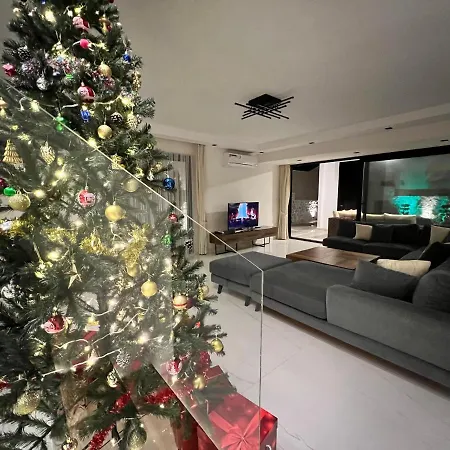 Luxury 4-bed With Private Pool And Jacuzzi * Овачик