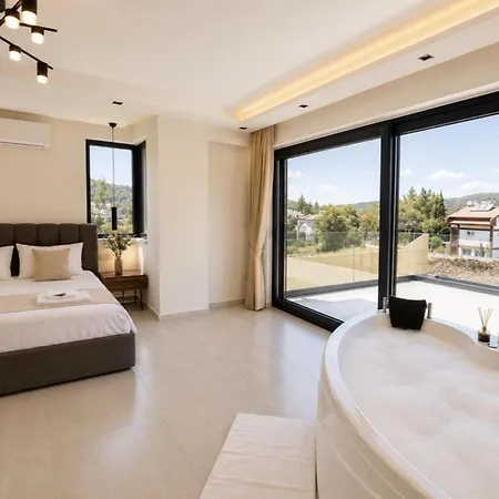 וילה Luxury 4-bed With Private Pool And Jacuzzi