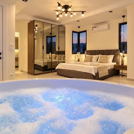 וילה Luxury 4-bed With Private Pool And Jacuzzi Ovacık